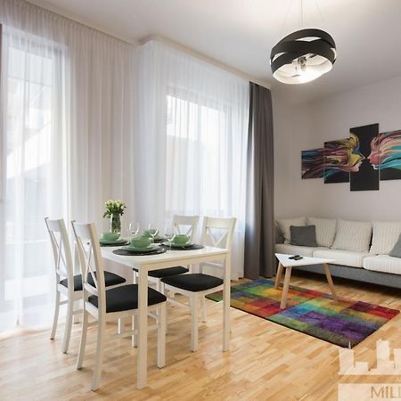 Millennium Awangarda Grey Apartment วอร์ซอ ภายนอก รูปภาพ