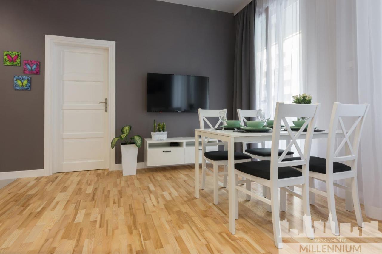 Millennium Awangarda Grey Apartment วอร์ซอ ภายนอก รูปภาพ