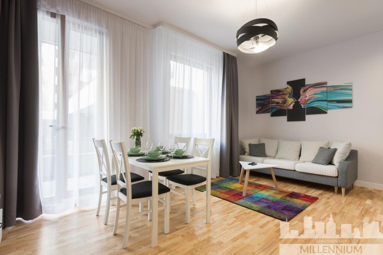 Millennium Awangarda Grey Apartment วอร์ซอ ภายนอก รูปภาพ