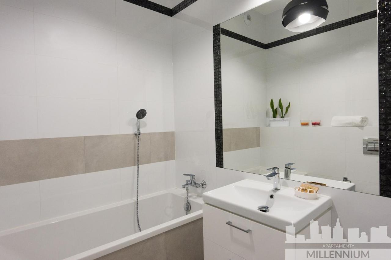 Millennium Awangarda Grey Apartment วอร์ซอ ภายนอก รูปภาพ