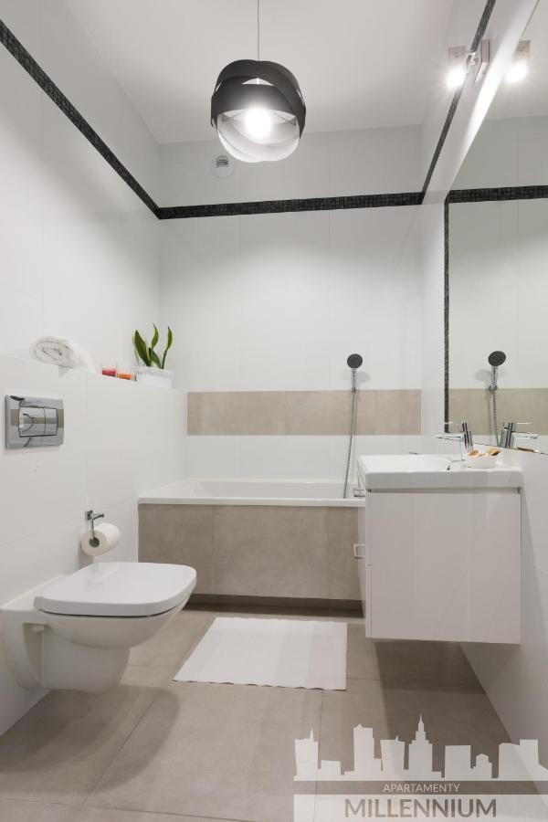 Millennium Awangarda Grey Apartment วอร์ซอ ภายนอก รูปภาพ